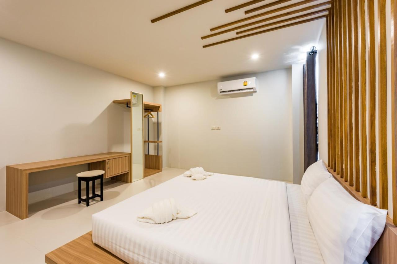 Phuket Marine Poshtel - Sha Plus シャロン エクステリア 写真