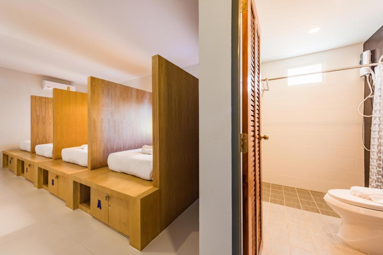 Phuket Marine Poshtel - Sha Plus シャロン エクステリア 写真