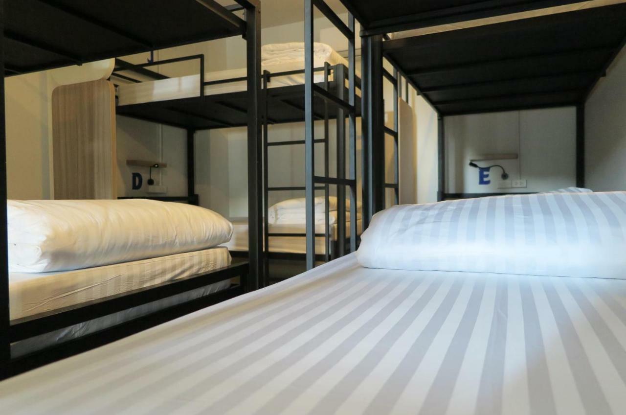 Phuket Marine Poshtel - Sha Plus シャロン エクステリア 写真